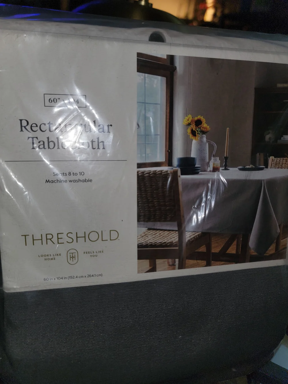 Threshold Rectangular Tablecloth/ 4 Threshold Washable Napkins Set